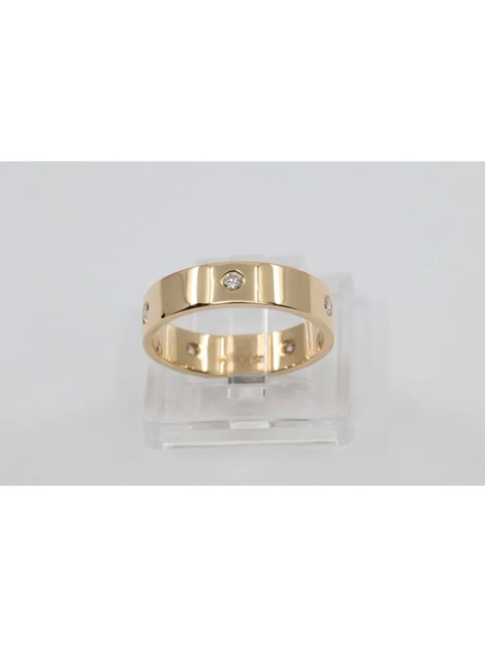 14K Solid Yellow Gold Flush Set Diamond Eternity Wedding Band Ring - Size 6.50